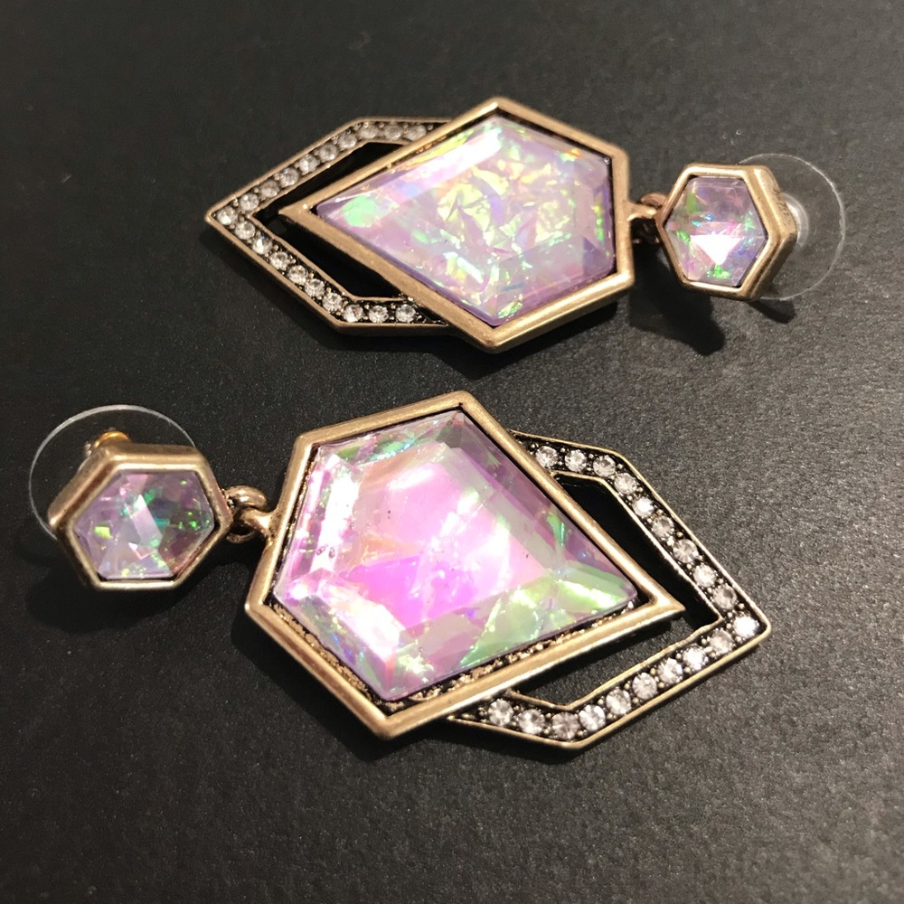 Purple iridescent geometric drop earrings - Picture 5 of 8